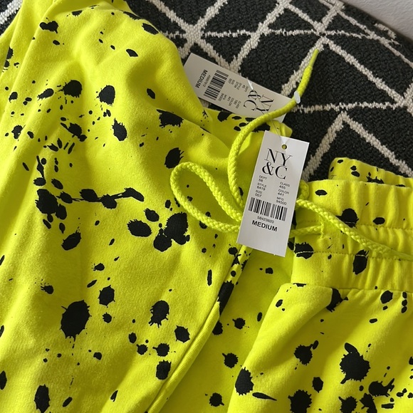 SOLD - NWT! NY&C Flirty shoulder Jumpsuit - Picture 3 of 6